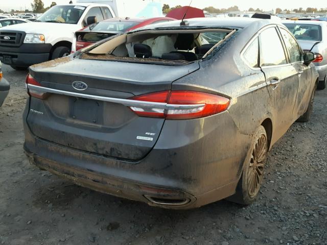 3FA6P0H93HR144717 - 2017 FORD FUSION SE GRAY photo 4