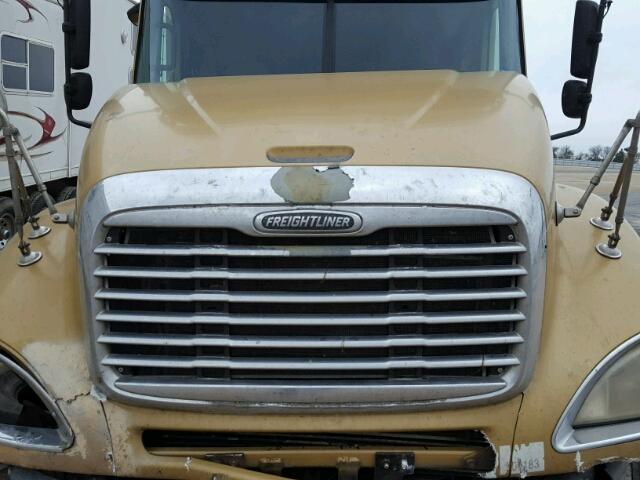 1FUJA6CK57LW19969 - 2007 FREIGHTLINER CONVENTION GOLD photo 7