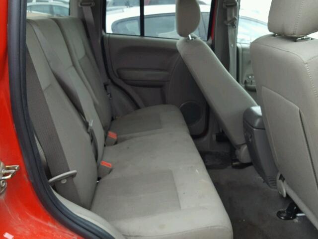 1J4GL58K35W618078 - 2005 JEEP LIBERTY LI RED photo 6