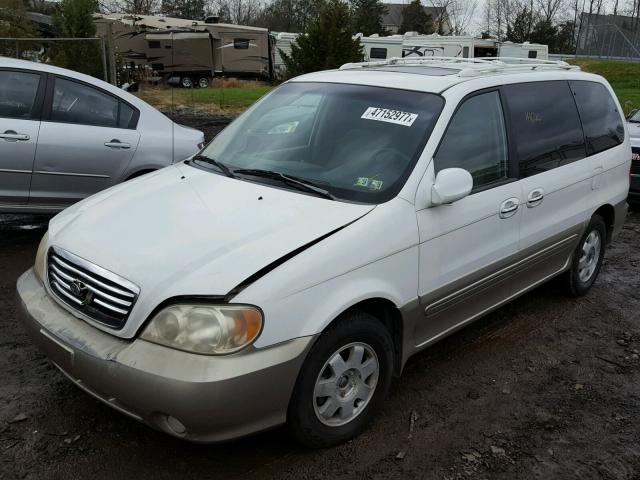 KNDUP131236345930 - 2003 KIA SEDONA EX WHITE photo 2