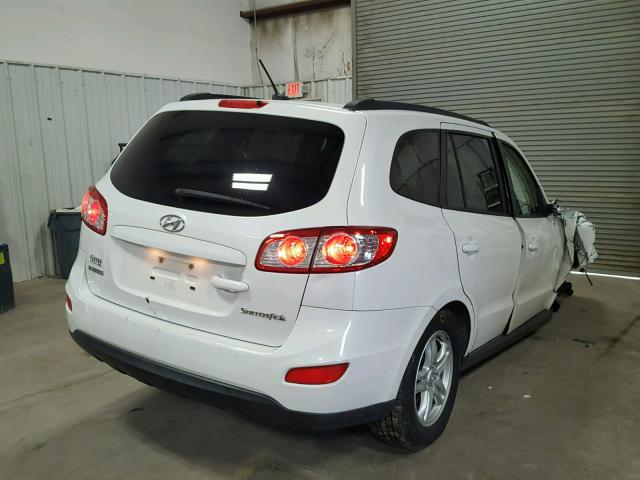 5XYZG3AB3BG056273 - 2011 HYUNDAI SANTA FE G WHITE photo 4