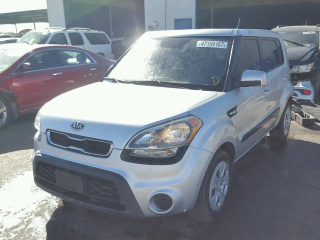 KNDJT2A51C7438989 - 2012 KIA SOUL SILVER photo 2