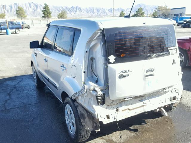 KNDJT2A51C7438989 - 2012 KIA SOUL SILVER photo 3