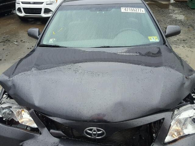 4T4BF3EK7BR197541 - 2011 TOYOTA CAMRY BASE GRAY photo 7