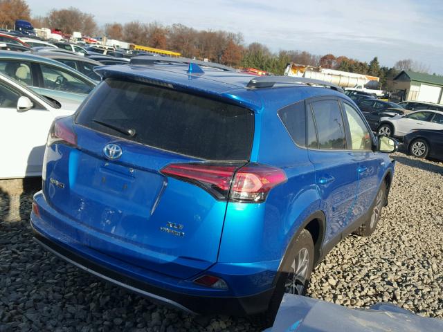 JTMRJREV2HD132727 - 2017 TOYOTA RAV4 HV LE BLUE photo 4