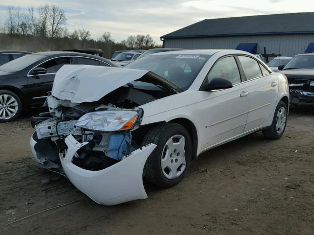 1G2ZF58B574104953 - 2007 PONTIAC G6 VALUE L WHITE photo 2