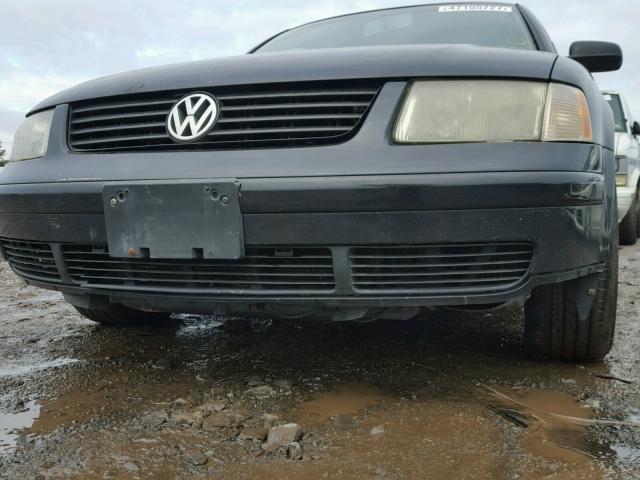 WVWMA23B3YP368201 - 2000 VOLKSWAGEN PASSAT GLS BLACK photo 9