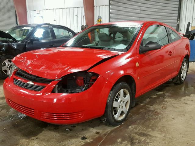 1G1AK18FX87270670 - 2008 CHEVROLET COBALT LS RED photo 2