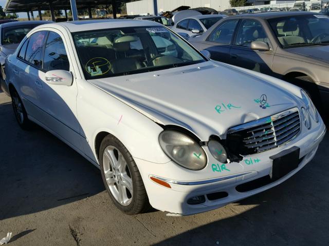 WDBUF70J05A768708 - 2005 MERCEDES-BENZ E 500 WHITE photo 1