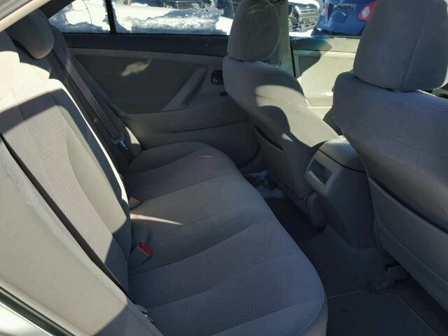 4T1BF3EK7AU002613 - 2010 TOYOTA CAMRY BASE SILVER photo 6