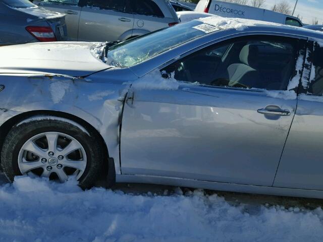 4T1BF3EK7AU002613 - 2010 TOYOTA CAMRY BASE SILVER photo 9