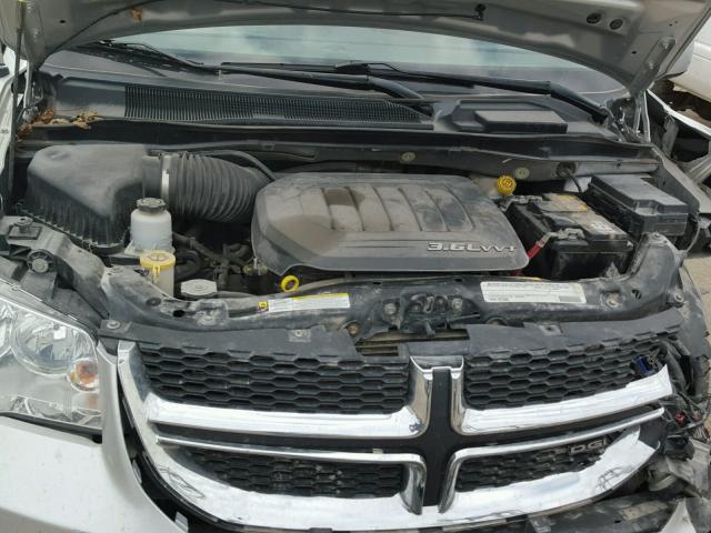 2D4RN5DG5BR751121 - 2011 DODGE GRAND CARA SILVER photo 7