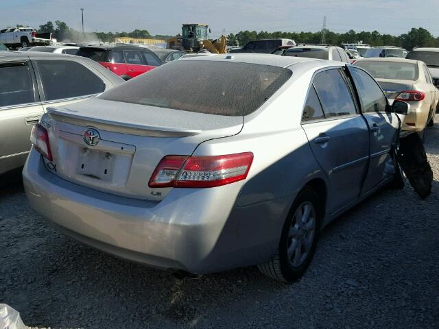 4T1BF3EK1BU628742 - 2011 TOYOTA CAMRY BASE GRAY photo 4