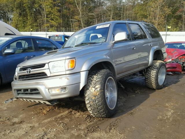 JT3HN86R920389768 - 2002 TOYOTA 4RUNNER SR SILVER photo 2