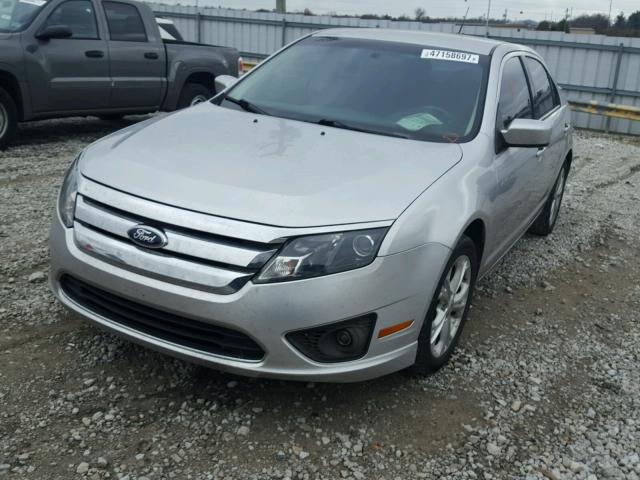 3FAHP0HAXCR315989 - 2012 FORD FUSION SE SILVER photo 2