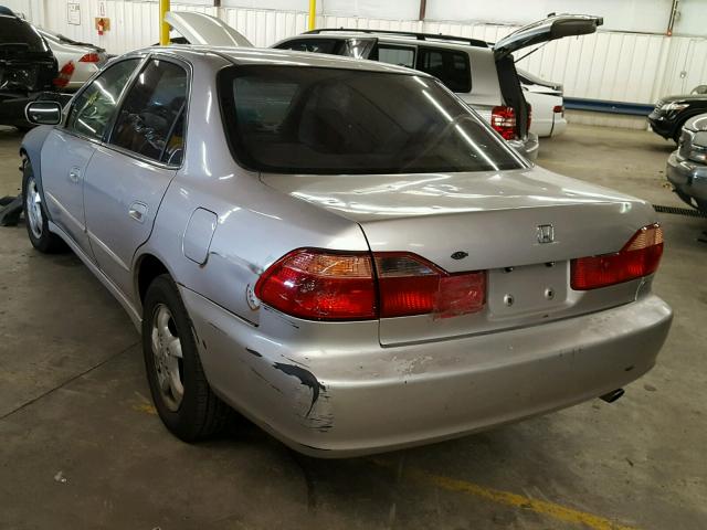 1HGCG5659WA148788 - 1998 HONDA ACCORD EX SILVER photo 3