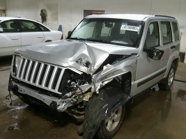 1J8GN28K79W521124 - 2009 JEEP LIBERTY SP SILVER photo 2