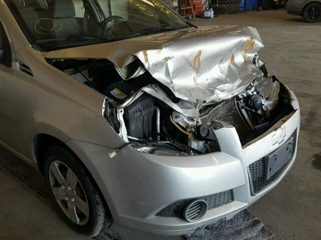 KL1TD6DE5BB185087 - 2011 CHEVROLET AVEO LS SILVER photo 9
