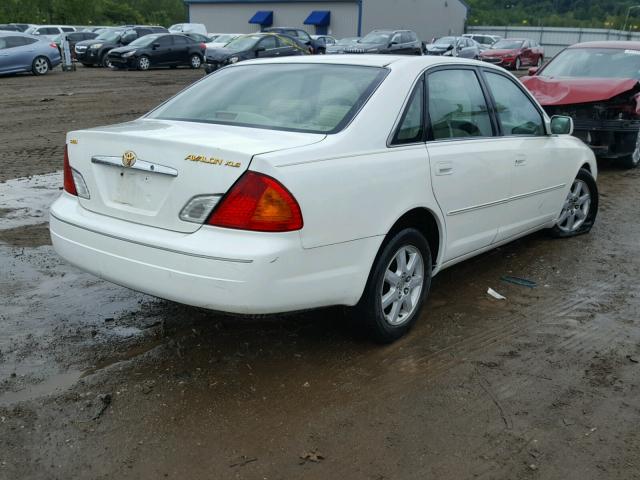 4T1BF28B42U250700 - 2002 TOYOTA AVALON XL WHITE photo 4