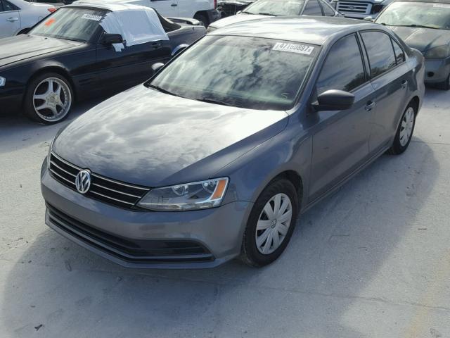 3VW2K7AJ6FM284255 - 2015 VOLKSWAGEN JETTA BASE GRAY photo 2