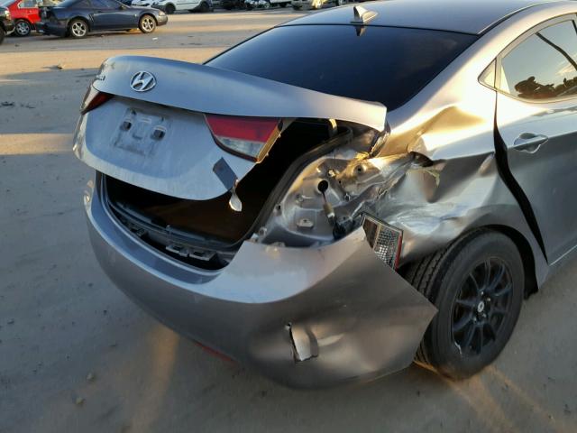 KMHDH4AE7CU345711 - 2012 HYUNDAI ELANTRA GL SILVER photo 9