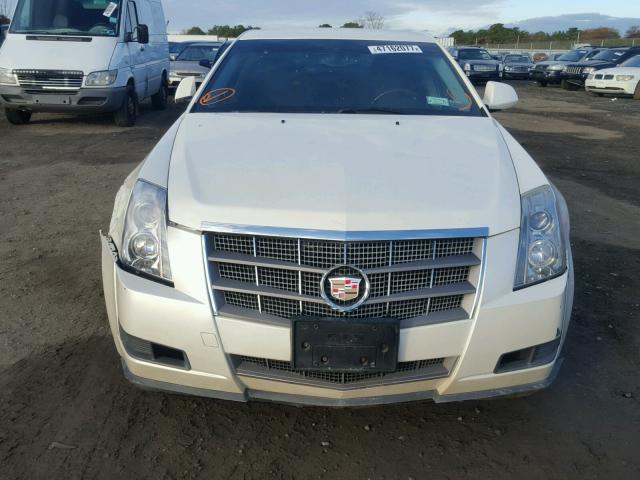 1G6DG577690101170 - 2009 CADILLAC CTS WHITE photo 9