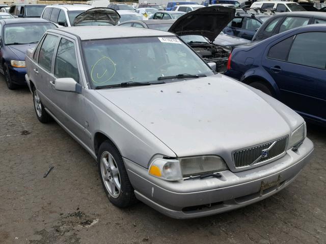 YV1LS55AXX3573268 - 1999 VOLVO S70 SILVER photo 1