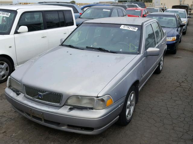 YV1LS55AXX3573268 - 1999 VOLVO S70 SILVER photo 2