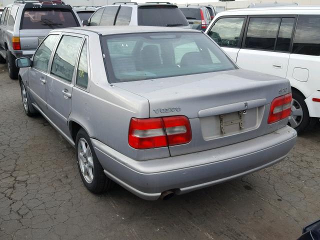 YV1LS55AXX3573268 - 1999 VOLVO S70 SILVER photo 3