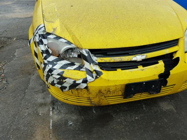 1G1AK12F657542992 - 2005 CHEVROLET COBALT YELLOW photo 9