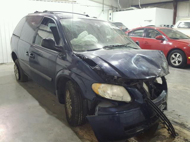 1C4GP45R65B263579 - 2005 CHRYSLER TOWN & COU BLUE photo 1