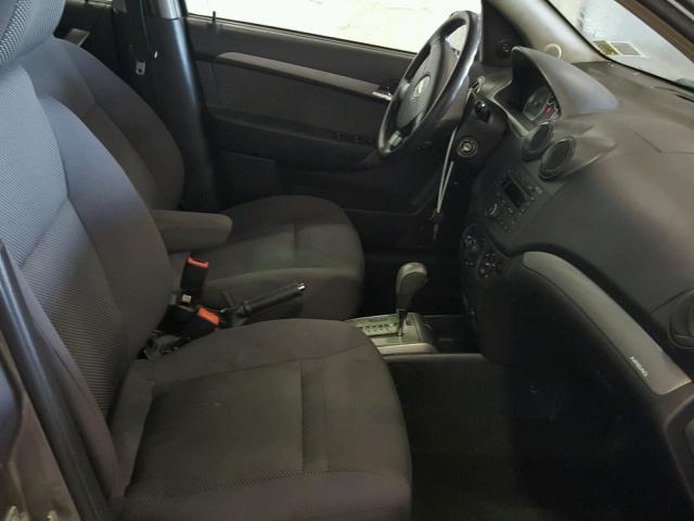 KL1TD566X8B248550 - 2008 CHEVROLET AVEO BASE Srebrny zdjęcie 5