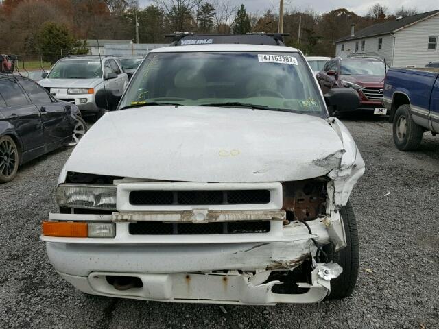 1GNDT13W9Y2132373 - 2000 CHEVROLET BLAZER WHITE photo 7