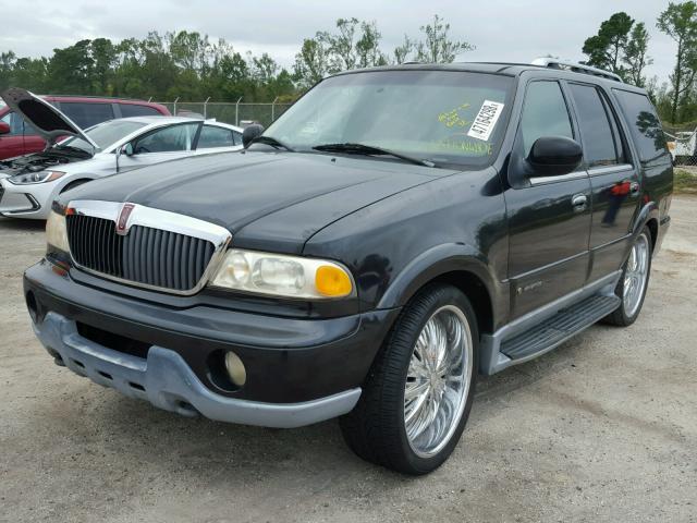 5LMPU28A7YLJ08646 - 2000 LINCOLN NAVIGATOR 黑色 照片 2