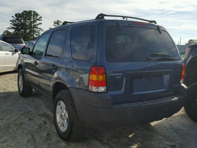 1FMYU03145KA51844 - 2005 FORD ESCAPE XLT BLUE photo 3