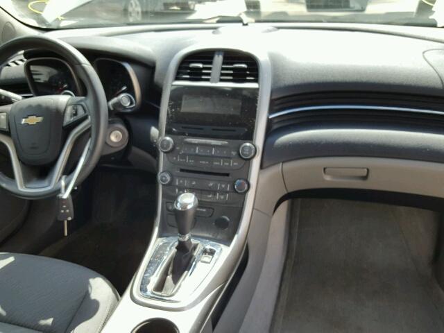 1G11B5SA9DF338929 - 2013 CHEVROLET MALIBU LS ვერცხლისფერი ფოტო 9