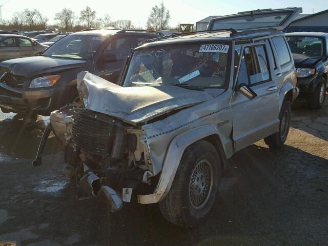 1J4FJ78S7SL551348 - 1995 JEEP CHEROKEE C SILVER photo 2