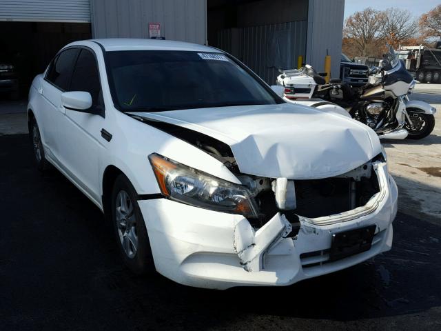 1HGCP2F67BA112826 - 2011 HONDA ACCORD SE WHITE photo 1