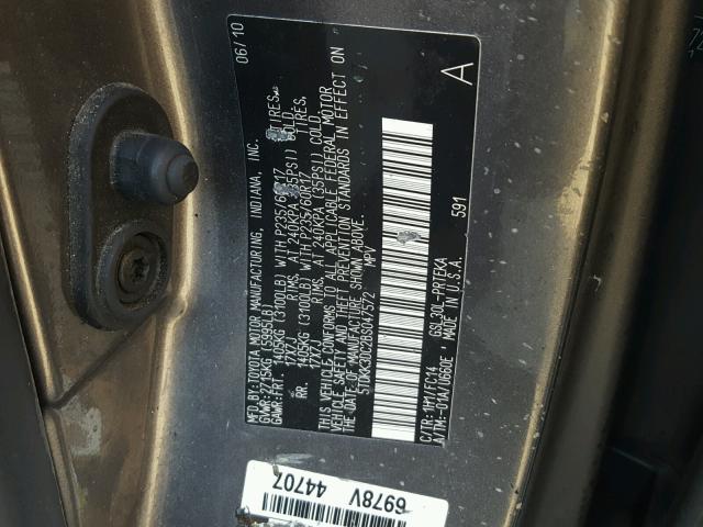 5TDKK3DC2BS047572 - 2011 TOYOTA SIENNA LE GRAY photo 10