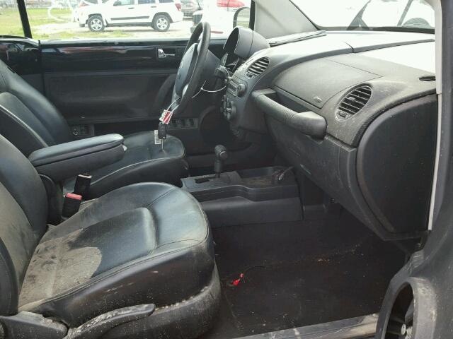 3VWRF31Y17M407289 - 2007 VOLKSWAGEN NEW BEETLE 黑色 照片 5