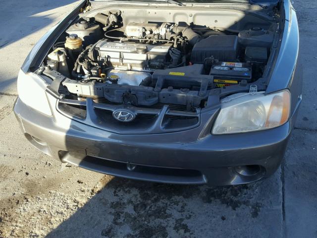 KMHCG35C72U199598 - 2002 HYUNDAI ACCENT GS GRAY photo 7