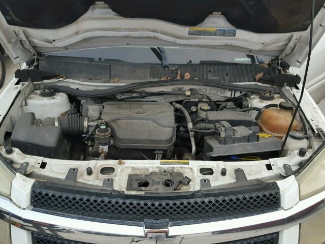 2CNDL13F156039219 - 2005 CHEVROLET EQUINOX LS WHITE photo 7