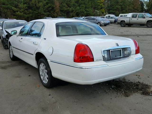 2LNBL8CV2BX759190 - 2011 LINCOLN TOWN CAR S WHITE photo 3