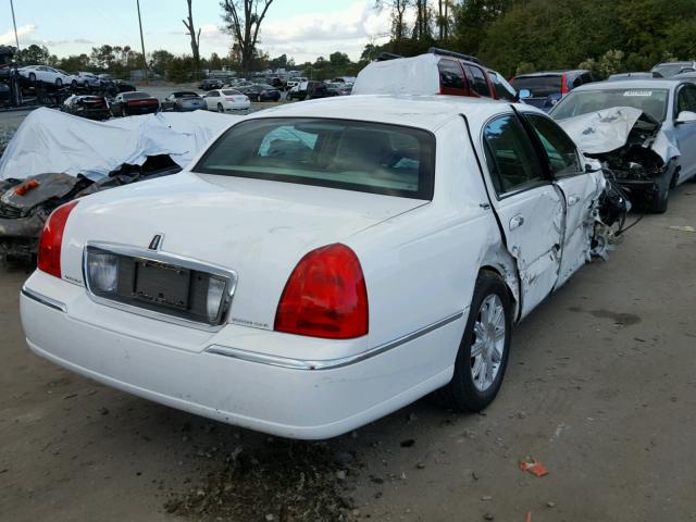 2LNBL8CV2BX759190 - 2011 LINCOLN TOWN CAR S WHITE photo 4