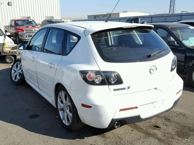 JM1BK144871602462 - 2007 MAZDA 3 HATCHBAC WHITE photo 3