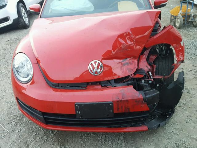 3VWJX7AT5DM638293 - 2013 VOLKSWAGEN BEETLE RED photo 7