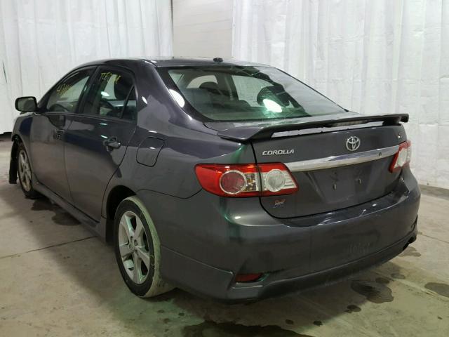 2T1BU4EE3BC633481 - 2011 TOYOTA COROLLA BA GRAY photo 3