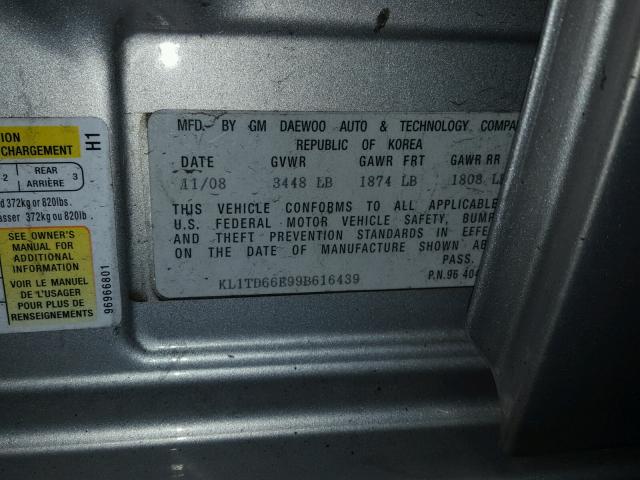 KL1TD66E99B616439 - 2009 CHEVROLET AVEO LS SILVER photo 10