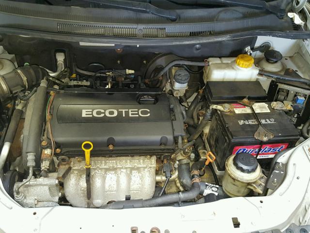 KL1TD66E99B616439 - 2009 CHEVROLET AVEO LS SILVER photo 7