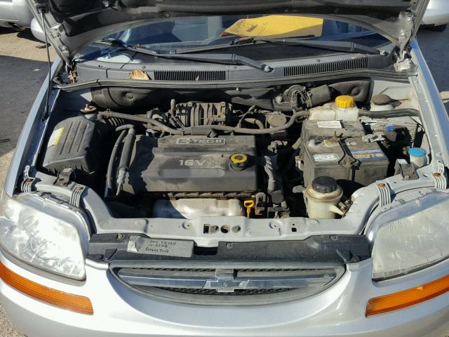 KL1TD666X8B201802 - 2008 CHEVROLET AVEO BASE SILVER photo 7